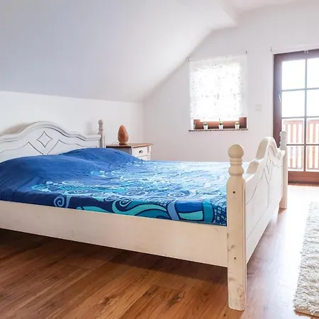 Wineyard Getaway House *