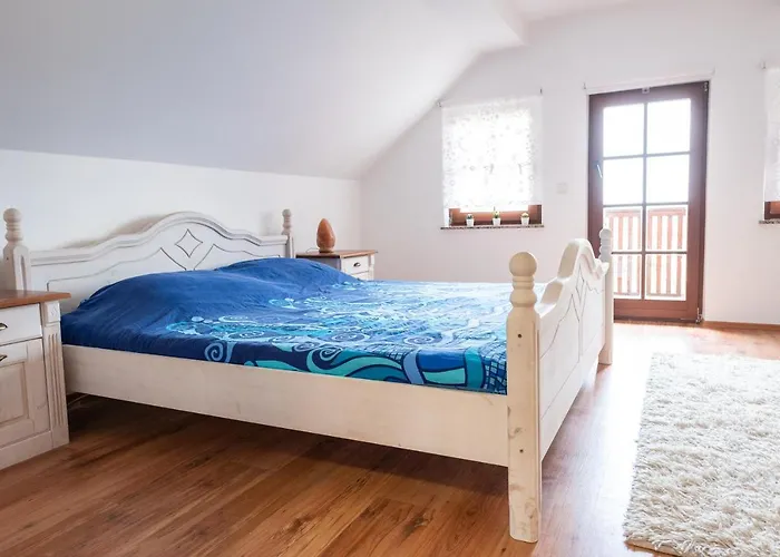 Wineyard Getaway House *